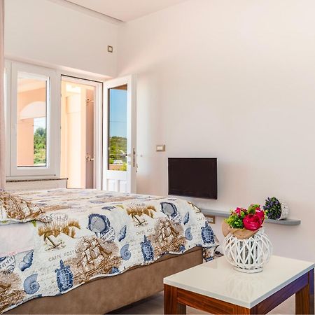 Apartment Bilice Beach 외부 사진