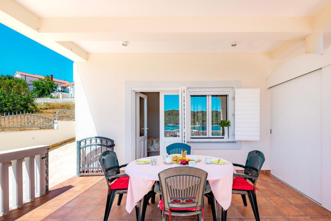 Apartment Bilice Beach 외부 사진
